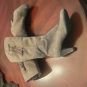 Bandolino Gray Suede Boots Size 6 M